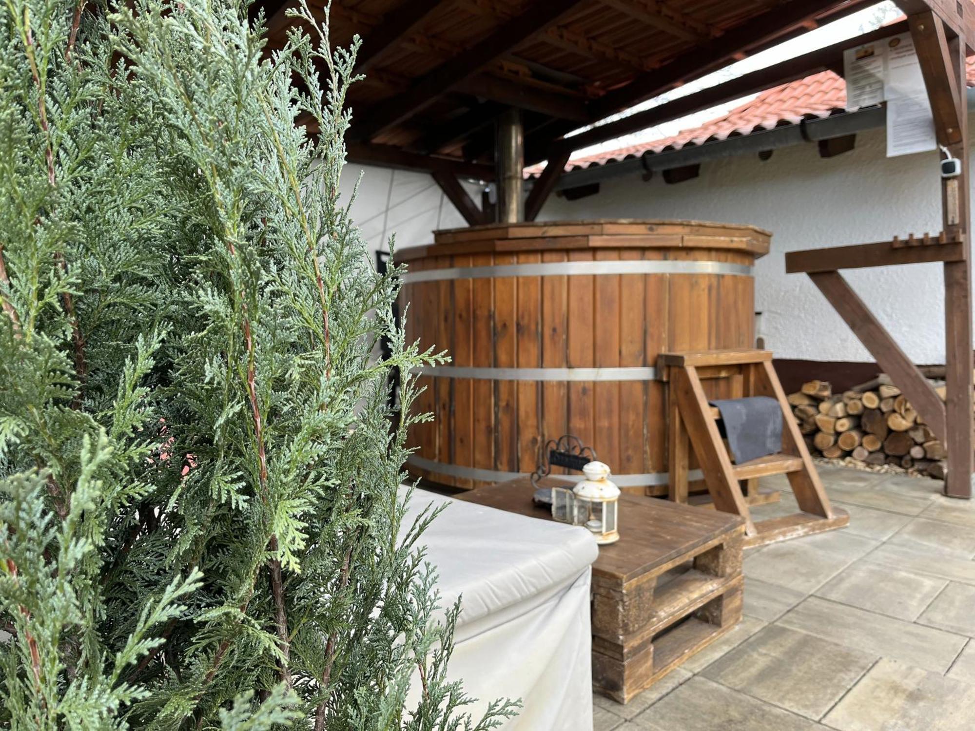 Idill Ueduelohaz Villa Tiszafured Exterior photo